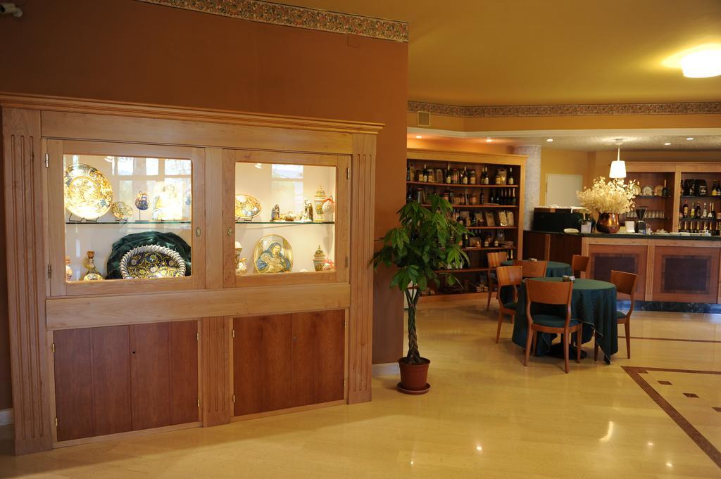 Hotel Arimannia 카라마니코 테르메 외부 사진
