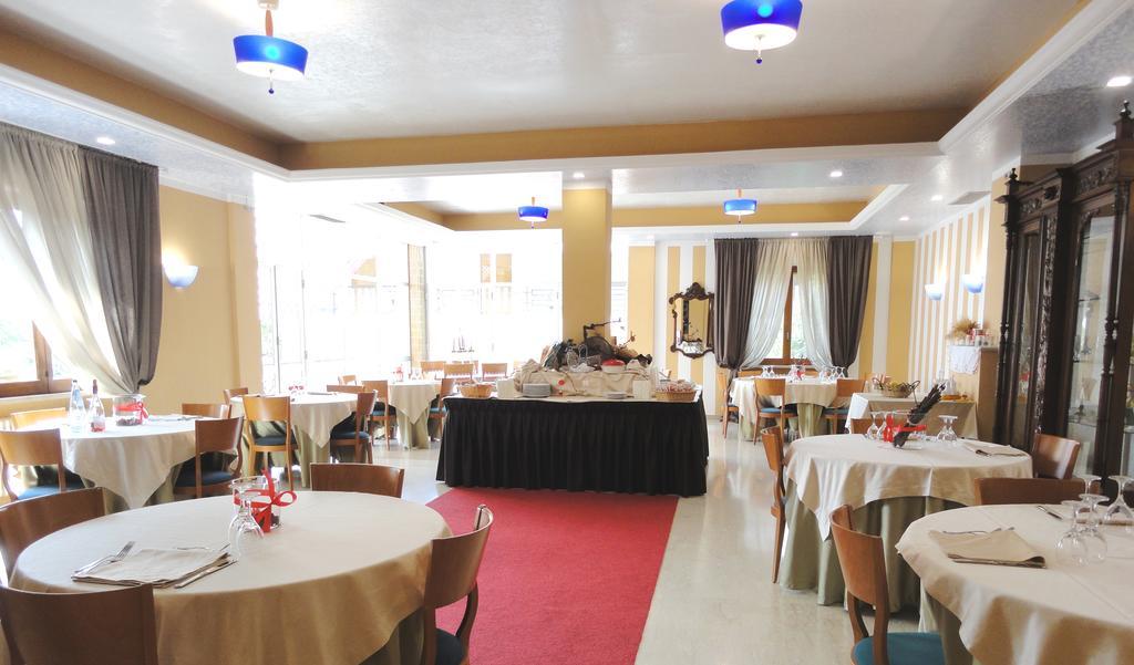 Hotel Arimannia 카라마니코 테르메 외부 사진