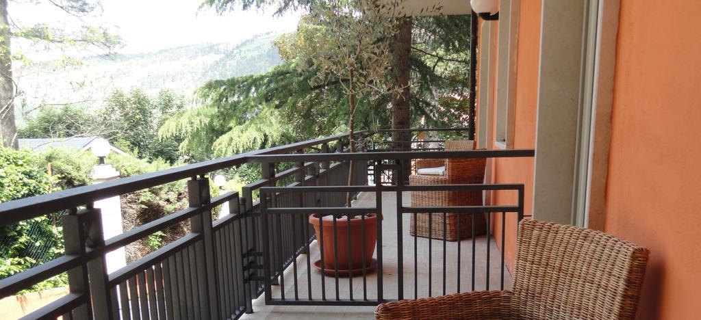 Hotel Arimannia 카라마니코 테르메 외부 사진