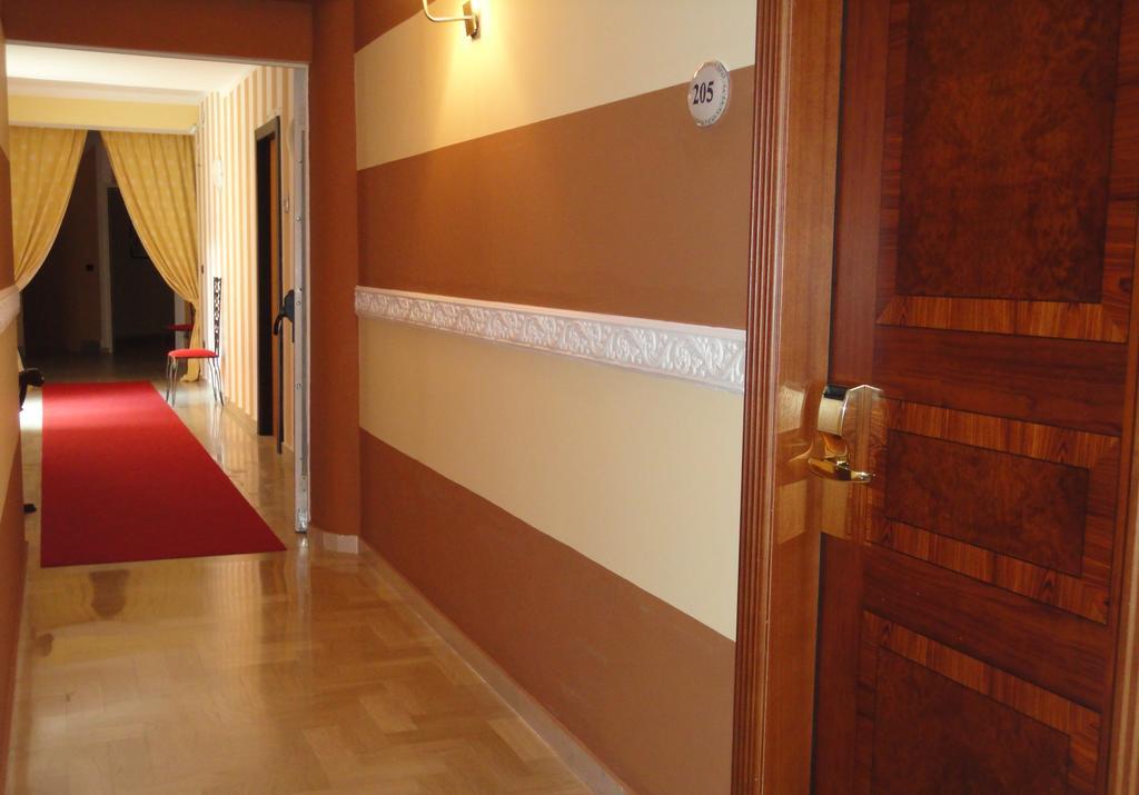 Hotel Arimannia 카라마니코 테르메 외부 사진