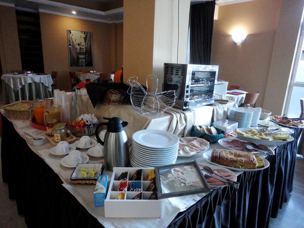 Hotel Arimannia 카라마니코 테르메 외부 사진